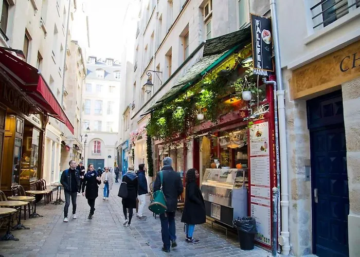 Charming Apartment Rue Des Rosiers